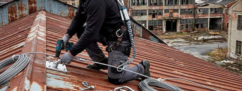 Trabajos verticales en Barcelona Trabajos verticales en Barcelona